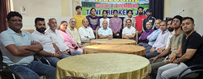 Tawi Trekkers J&K and District Mountaineering Associations posing for group photograph during a meeting at Jammu.