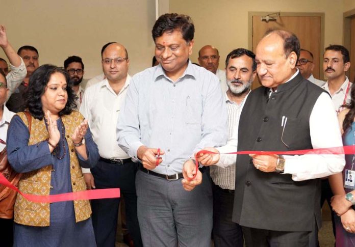 Union Health Secretary, Apurva Chandra inaugurating 24x7 Diagnostic Lab at AIIMS Jammu.
