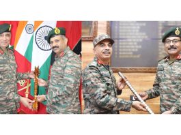 Maj Gen K Mohan Nair taking over as GOC Vajr Division from Maj Gen Girish Kalia (L) Maj Gen Vivek Narang taking over as GOC Kilo Force from Maj Gen Mohit Seth. (R)