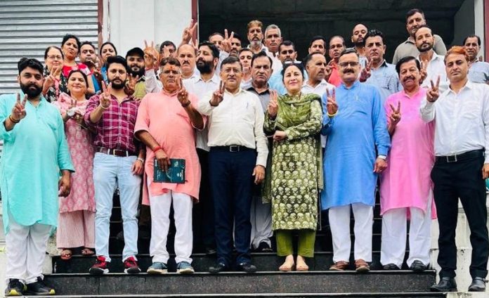 Vibodh Gupta with other leaders and workers of BJP during an organizational meeting in Rajouri.