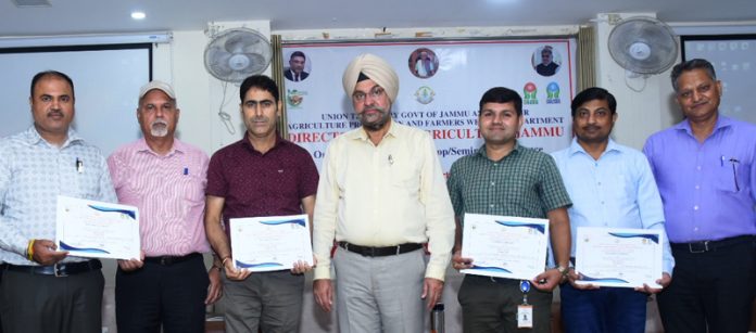 Director Agriculture Arvinder Singh Reen alongwith participants of the training programme.