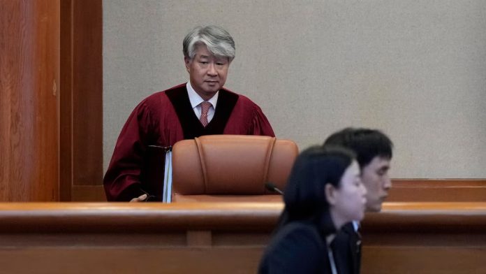 Court orders South Korea to specify plans to cut carbon emissions through 2049