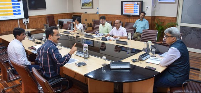 CS Atal Dulloo chairing a meeting.