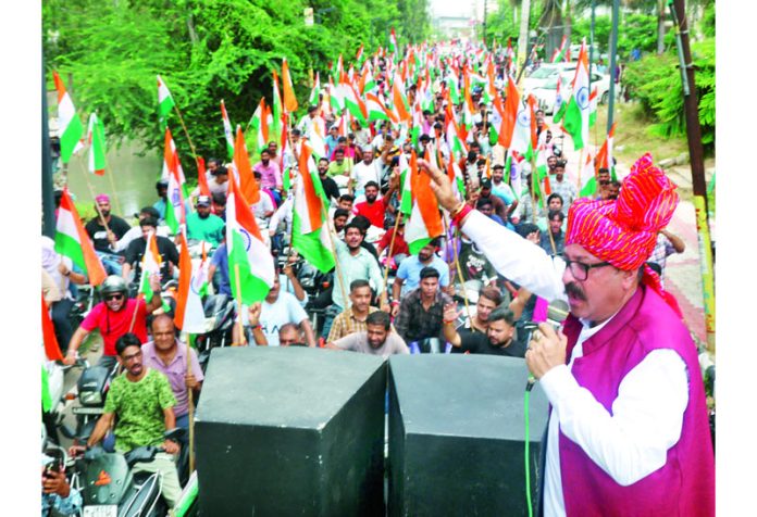 Zorawar Singh Jamwal addresses Team Jammu bike rally against drug abuse. -Excelsior/Rakesh