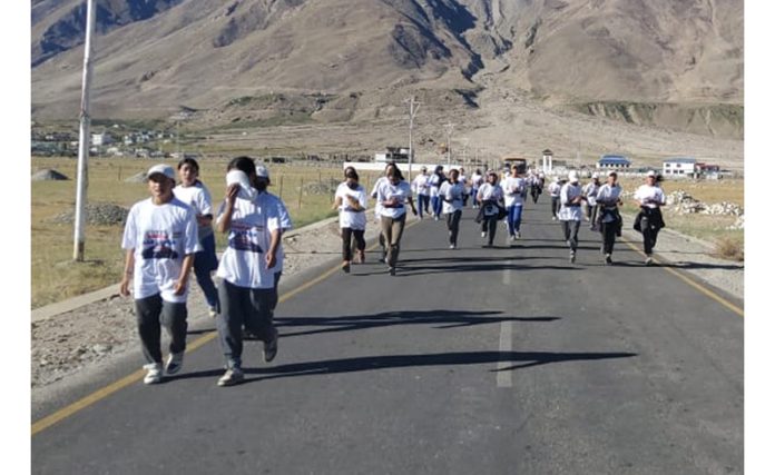 Runners in large number participated in Fit India Run in Zanskar.