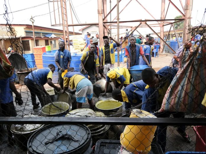 Gunfire heard in Congo's main prison in Kinshasa during an attempted jailbreak