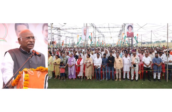 Congress chief Mallikarjun Kharge addressing a public rally in Jasrota area of Kathua on Sunday. —Excelsior/Pardeep