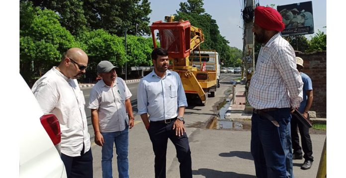 JMC Commissioner, Dr. Devansh Yadav during an extensive tour of various wards in Jammu South on Tuesday.