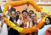 Senior Congress leader, Vikram Malhotra being welcomed in BJP by senior party leaders at Jammu on Tuesday.