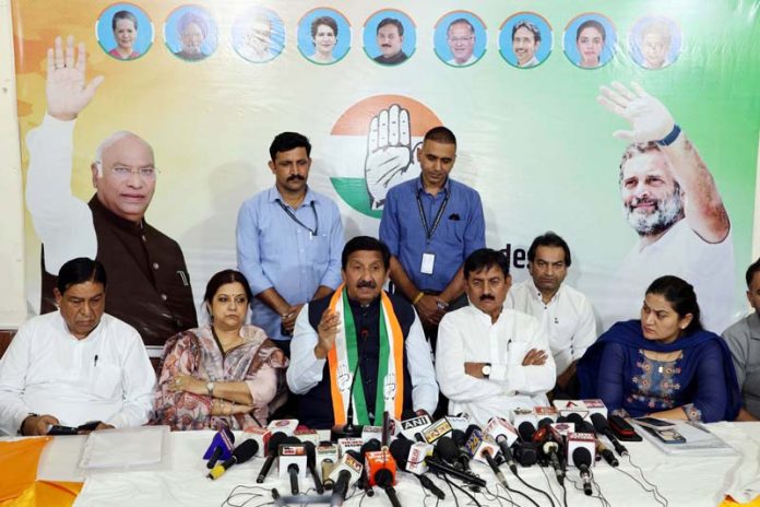 Himachal DyCM and AICC observer, Mukesh Agnihotri, flanked by AICC gen secy I/C J&K, Bharat Sinh Solanki addressing press conference in Jammu. -Excelsior/Rakesh