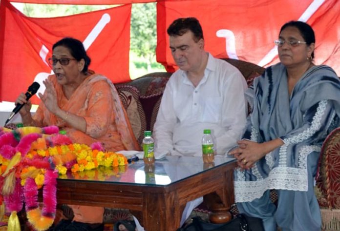 Ex-MLA Bimla Luthra addressing a party meeting in Udhampur on Tuesday.