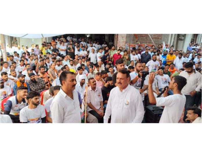 Independent candidate from Katra Jugal Kishore Sharma leading a massive road show on last day of campaigning.