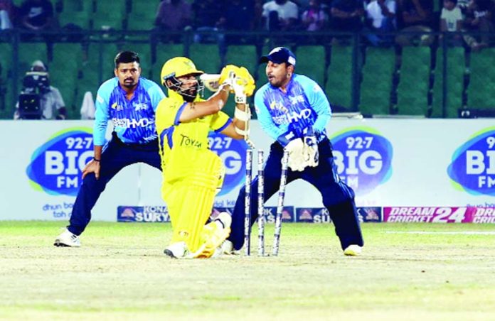 Toyam Hyderabad batsman got bold during a match against Southern Super Stars at MA Stadium, Jammu on Saturday. -Excelsior/Rakesh