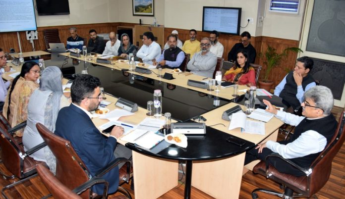 Chief Secy Atal Dulloo chairing a meeting in Srinagar.