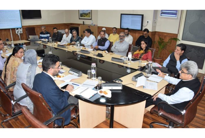 Chief Secy Atal Dulloo chairing a meeting in Srinagar.