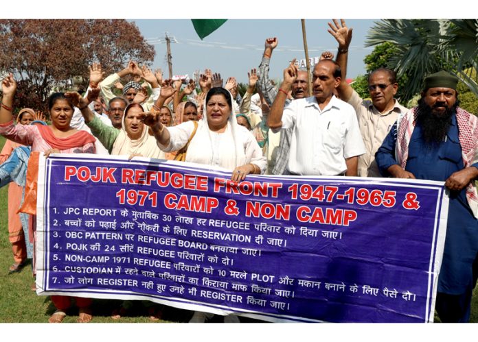 PoJK DPs staging protest at Maharaja Hari Singh Park in Jammu on Wednesday. —Excelsior/Rakesh