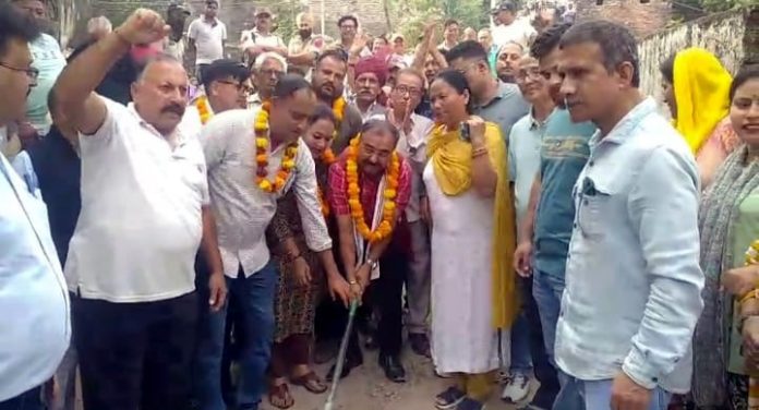 BJP MLA, Vikram Randhawa kick starting development work in Gorkha Nagar on Thursday.