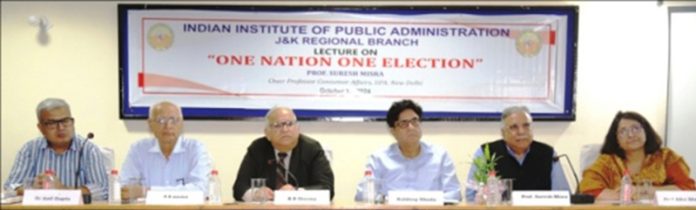 Keynote speaker and office bearers of IIPA JKRB during conference at Jammu.