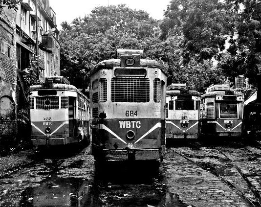  Photo Essay: Kolkata trams finally lose the turf battle