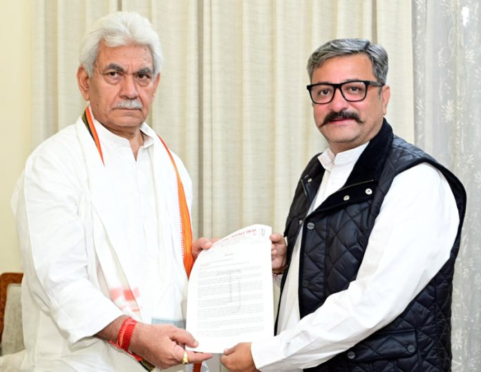 Team Jammu Chairman Zorawar Singh Jamwal presenting a memorandum to LG Manoj Sinha.