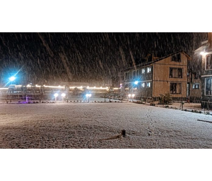 A view of snowfall in Sonamarg on Monday. -Excelsior/Firdous