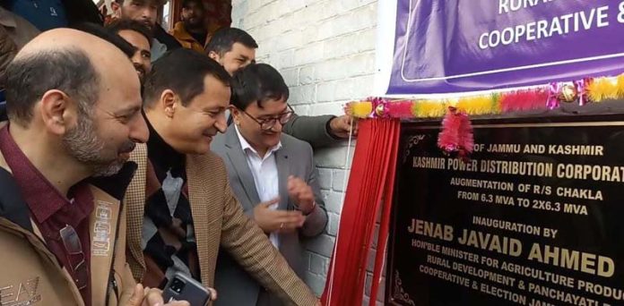 Minister Javid Ahmad Dar inaugurating receiving station at Chakloo in Baramulla.