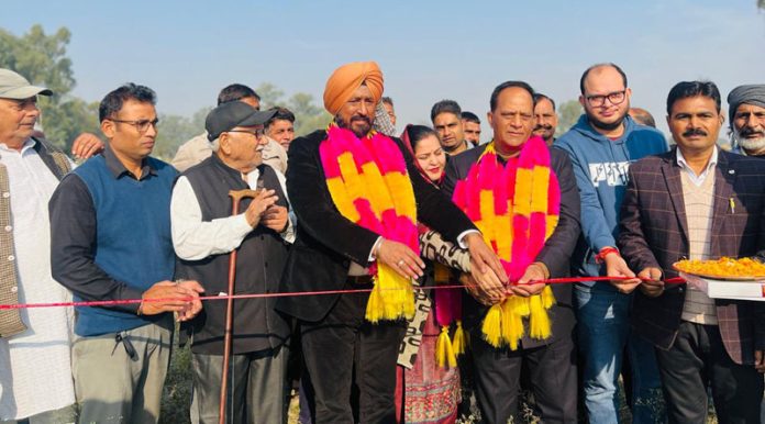 MLA Gharu Bhagat and DDC Member, TS Tony inaugurating new public facility in Suchetgarh.