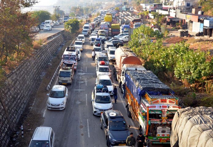 Jammu-Srinagar Highway Reopens After Day-Long Closure Due To Snowfall