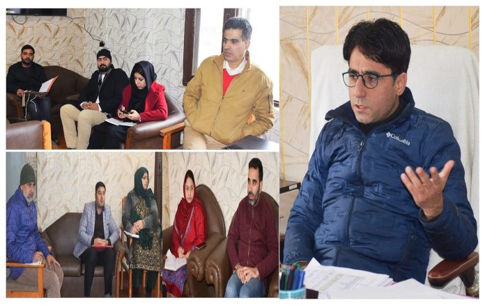 Jt Director Information Kashmir during meeting of Divisional & District Officers.