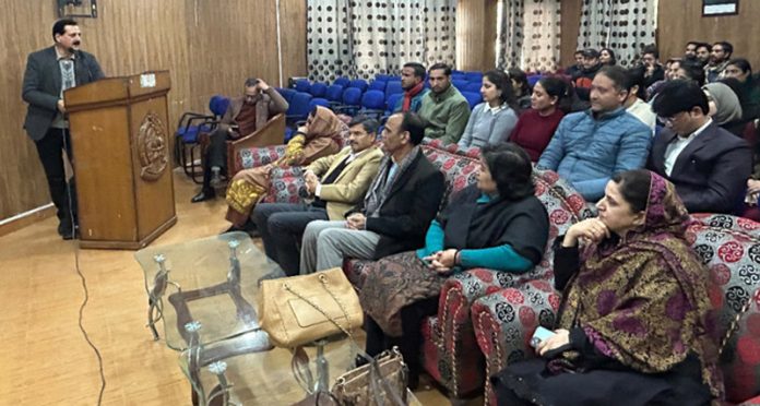 Participants at the valedictory function of workshop on ‘Research Methodology’ in JU.