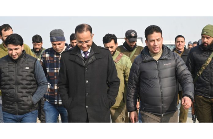 DC Shopian visits Aglar Industrial Estate.