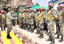 GOC Nagrota Corps Lt Gen Navin Sachdeva interacting with troops during his visit to Kishtwar district on Tuesday.