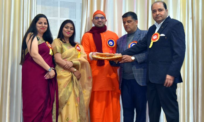 Dignitaries posing along with school management.