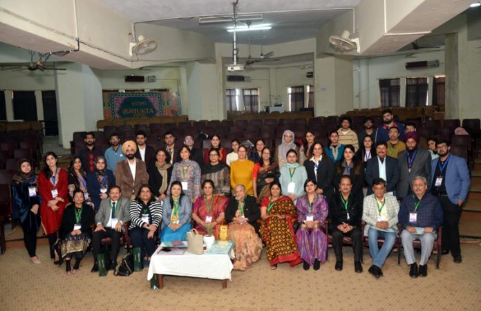 Delegates posing together during a CME program at ASCOMS & Hospital at Sidhra in Jammu.