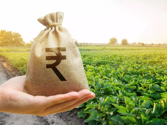 Govt Extends 2 Crop Insurance Schemes Till 2025-26; Creates Rs 824.77 Cr Fund For Tech Infusion