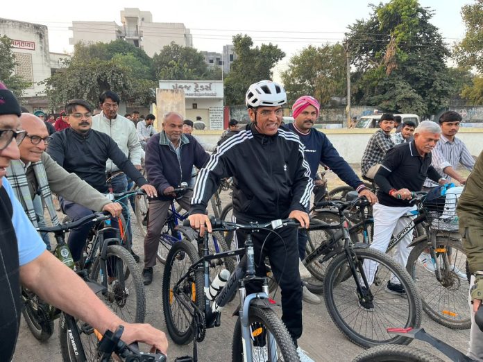 Mandaviya leads 'Fit India Sundays on Cycle' in Porbandar, Lovlina extends support in Guwahati