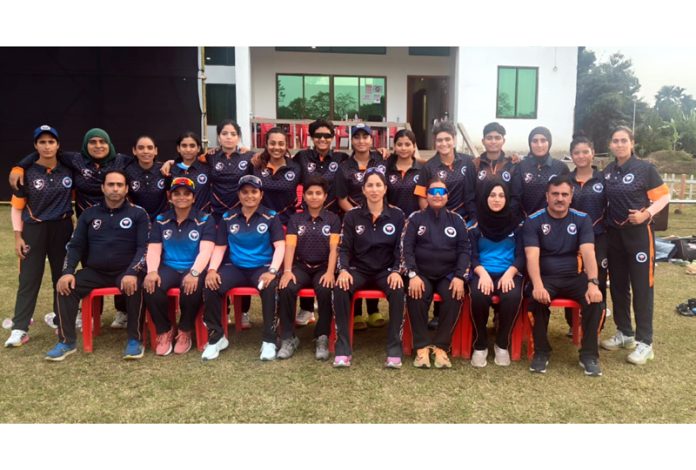 J&K Women's U-23 team posing for group photograph.