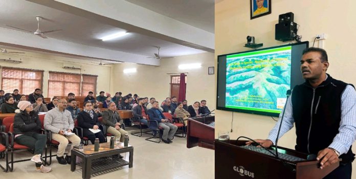 Dr C Sudhakar Reddy delivering special talk at JU.