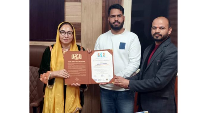 J&K Waqf Board Chairperson, Dr Darakhshan Andrabi receiving award at Jammu.