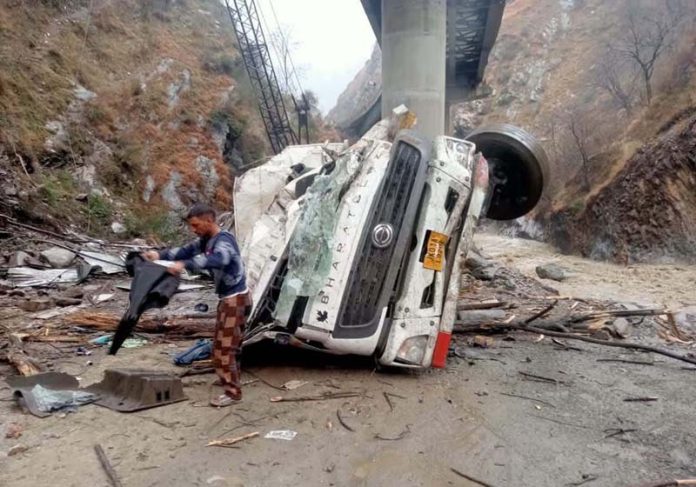 Mingled remains of the Oil Tanker which fell into a gorge in Banihal on Wednesday. -Excelsior/Parvez Mir Mingled remains of the Oil Tanker which fell into a gorge in Banihal on Wednesday. -Excelsior/Parvez Mir