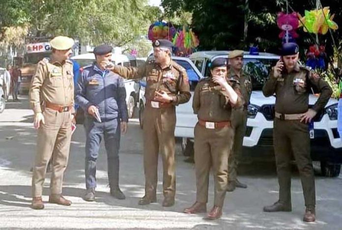 DIG Traffic Jammu Dr Mohd Haseeb Mughal inspecting traffic arrangements near Aap Shambhu Temple, Roop Nagar on Monday. DIG Traffic Jammu Dr Mohd Haseeb Mughal inspecting traffic arrangements near Aap Shambhu Temple, Roop Nagar on Monday.