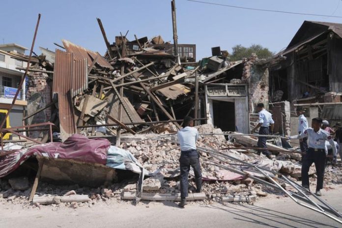 Survivors still being found from Myanmar earthquake, but hopes begin to fade as deaths exceed 2,700 - (A) Survivors still being found from Myanmar earthquake, but hopes begin to fade as deaths exceed 2,700 - (A)