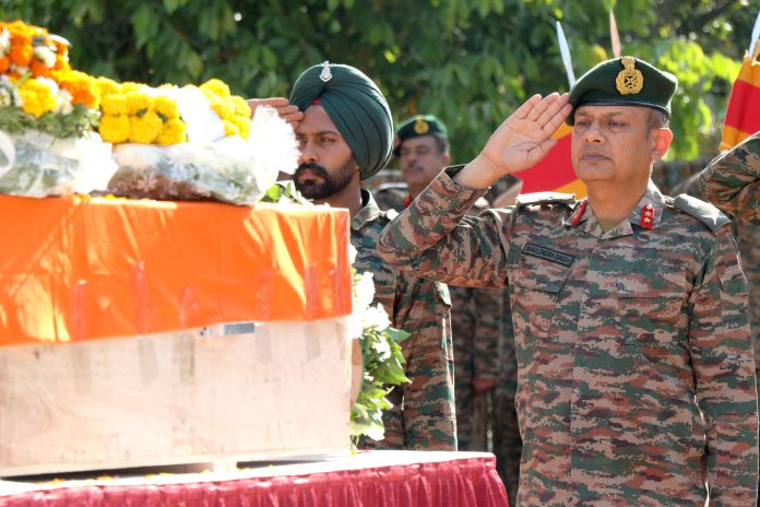 पहलगाम हमला: हालात की समीक्षा के लिए सेना प्रमुख जनरल उपेंद्र द्विवेदी कश्मीर पहुंचे