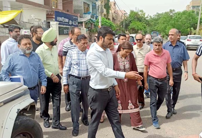 JMC Commissioner visiting Trikuta Nagar area on Saturday.