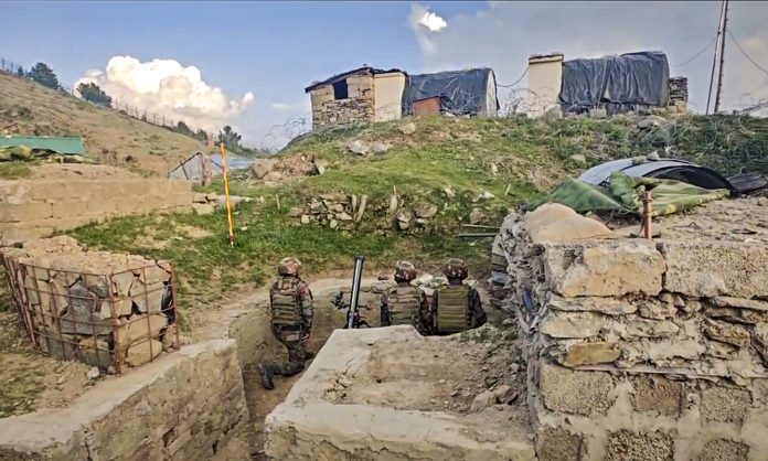 पीओजेके की लीपा घाटी में सैन्य बुनियादी ढांचा नष्ट, पुनर्निर्माण में लगेंगे कई महीने: सेना अधिकारी