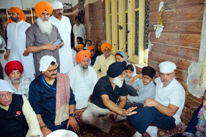 AICC leader Rahul Gandhi meeting Pak shelling affected families in Poonch on Saturday. —Excelsior/Waseem AICC leader Rahul Gandhi meeting Pak shelling affected families in Poonch on Saturday. —Excelsior/Waseem