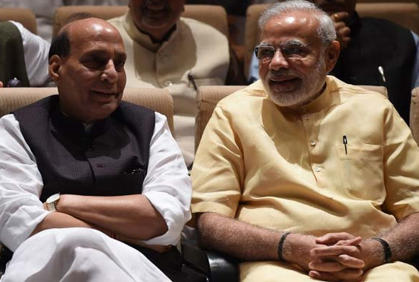 विश्व पर्यावरण दिवस पर पीएम मोदी ने घर पर लगाया सिंदूर का पौधा